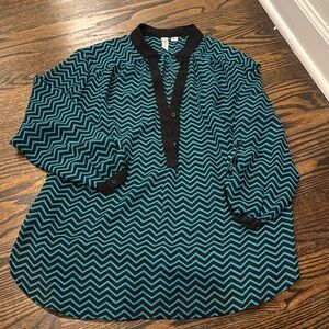 Tacera Black and Teal Chevron Women's Top